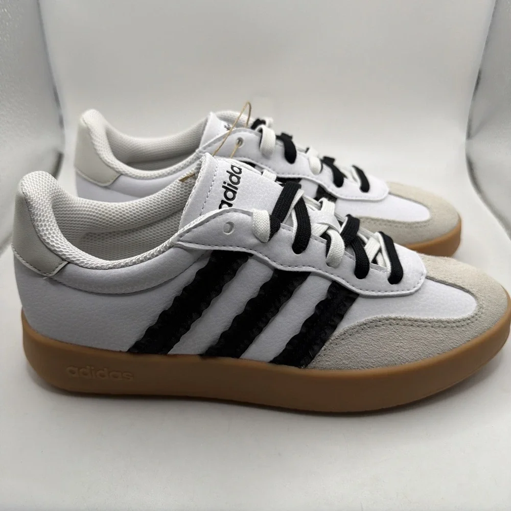Adidas Women‎ White Black Gum Sole Low Top Striped Athletic Sneakers . Size 6.5
